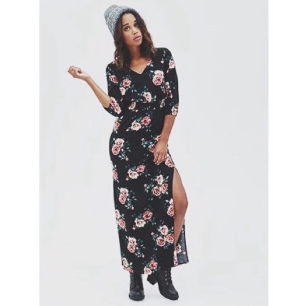 Forever 21 Black Floral Rose Print V-Neck Smocked Waist Maxi Dress S Cottagecore - Picture 2 of 14